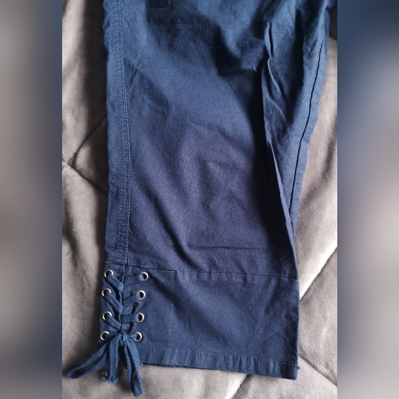 Guess Capri pants size 27 - Picture 5 of 15